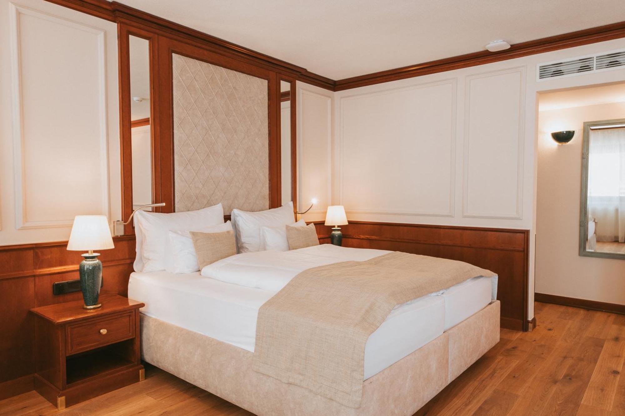 Manni Das Hotel 메이른호픈 외부 사진